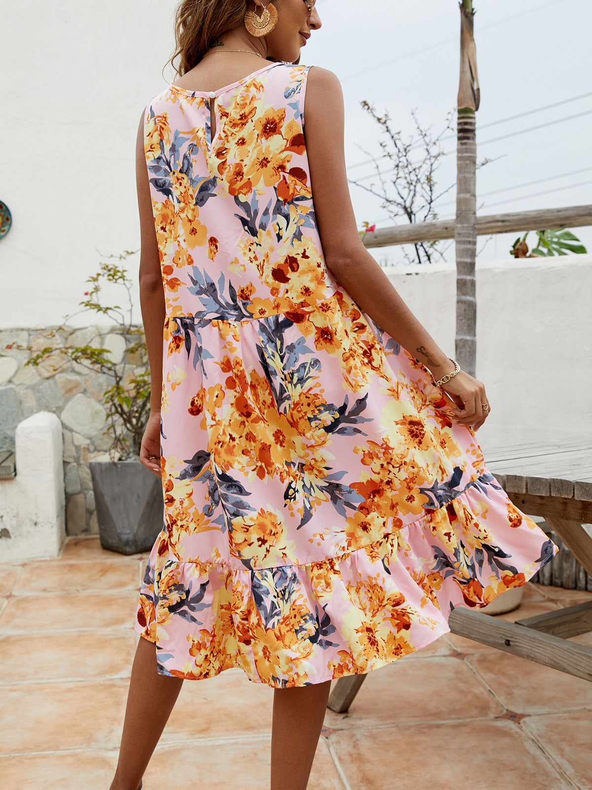 Floral Round Neck Sleeveless Ruffle Hem Dress