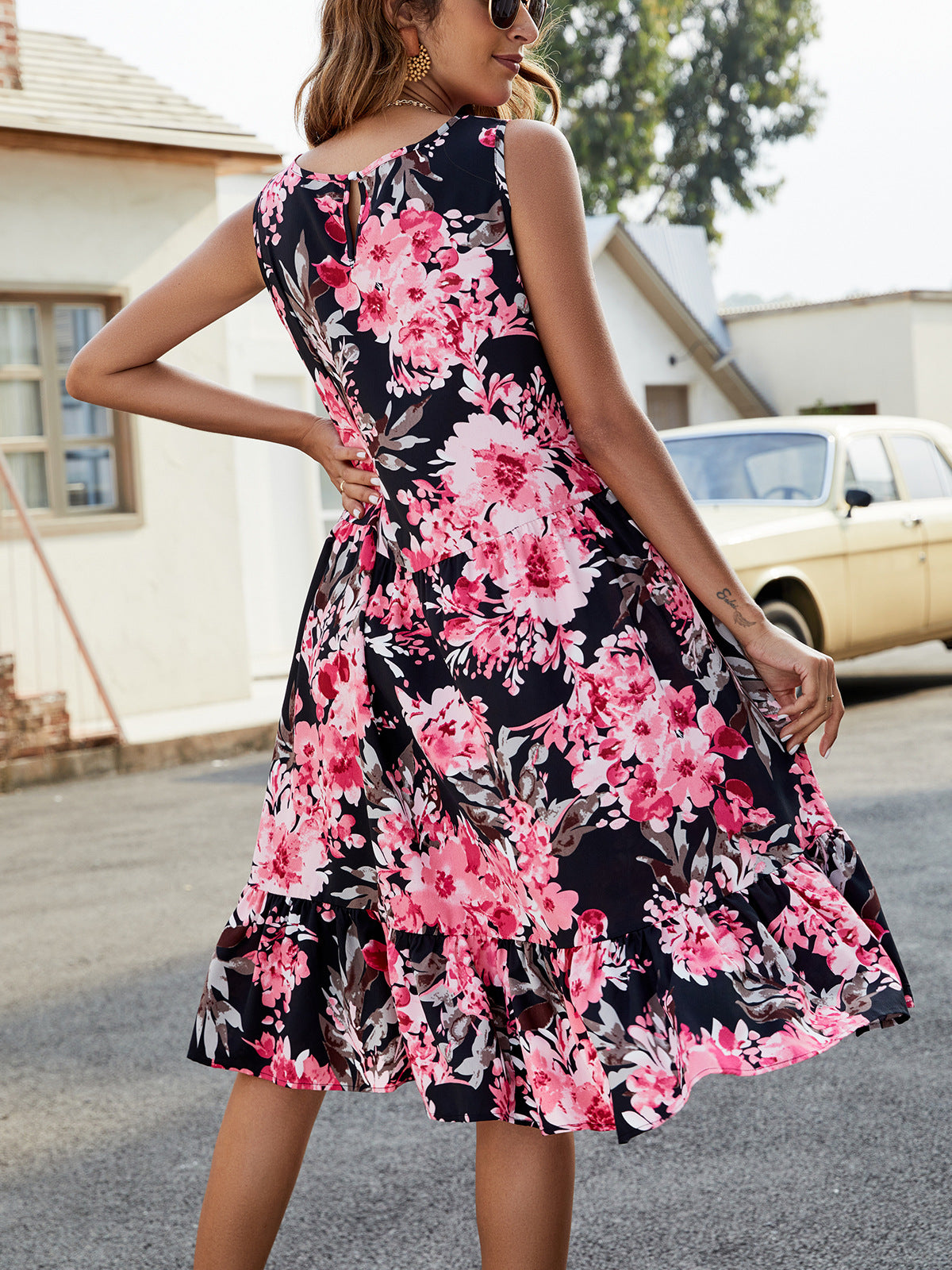 Floral Round Neck Sleeveless Ruffle Hem Dress